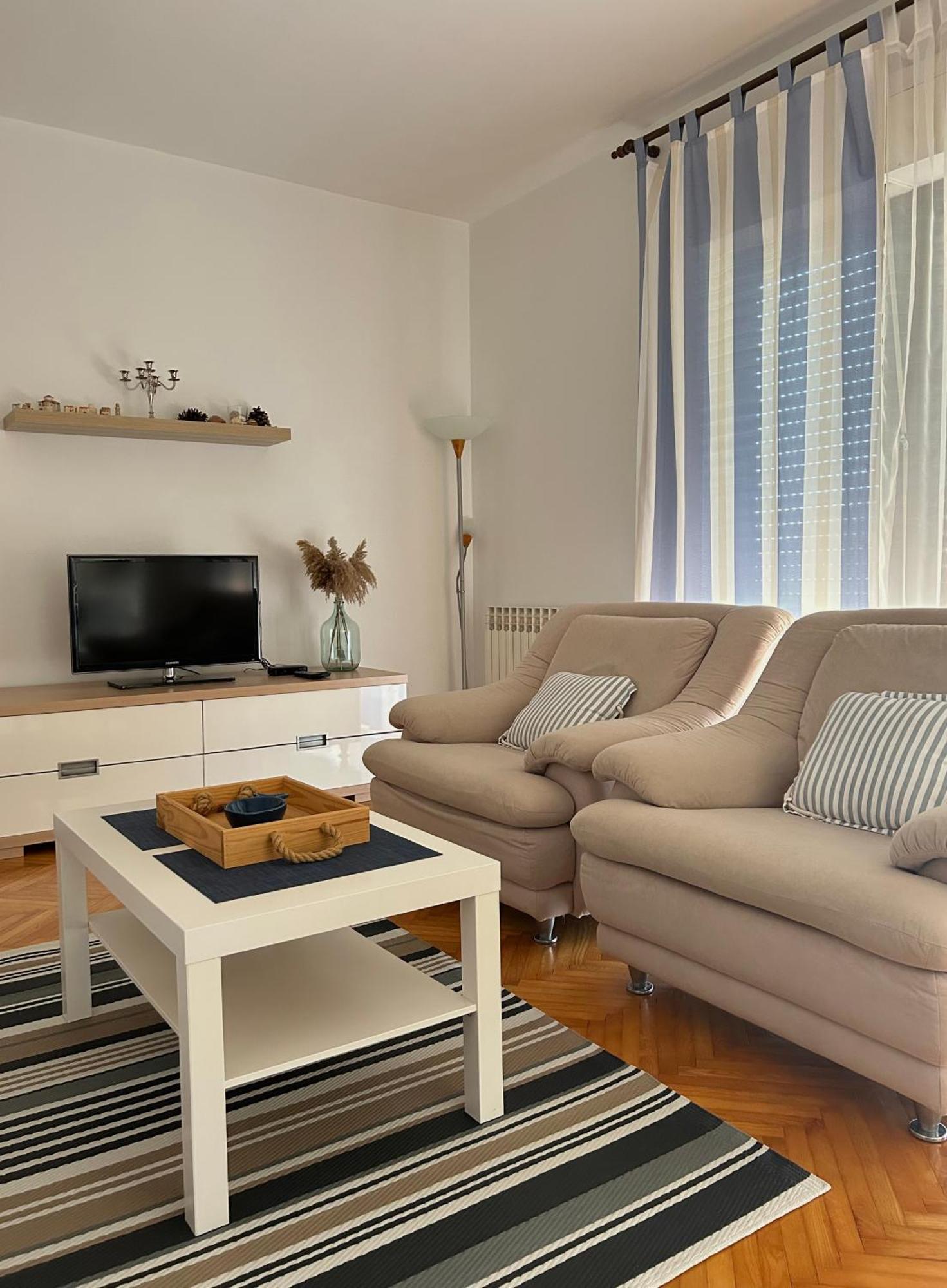 Holiday Home Villa Emma Debeljak エクステリア 写真